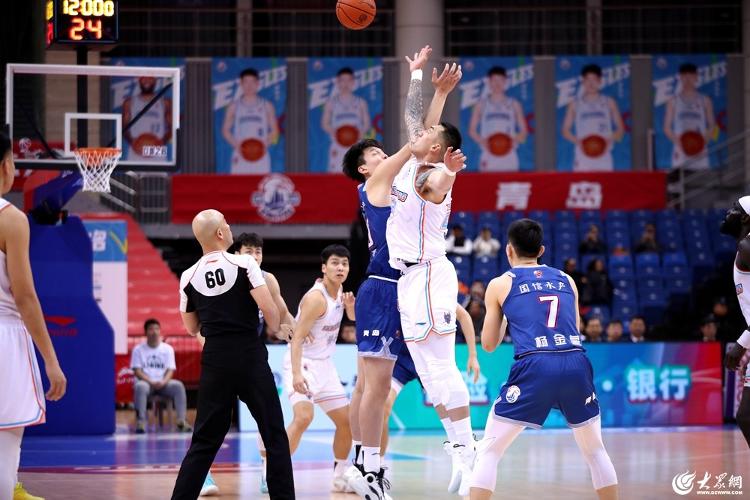 热血对决:青岛对阵辽宁,谁能笑到最后的简单介绍 热血对决:青岛对阵辽宁,谁能笑到最后的简单介绍