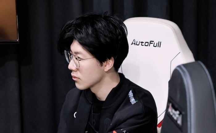 关于无解之战！人轻取黄蜂，保持不败之姿的信息