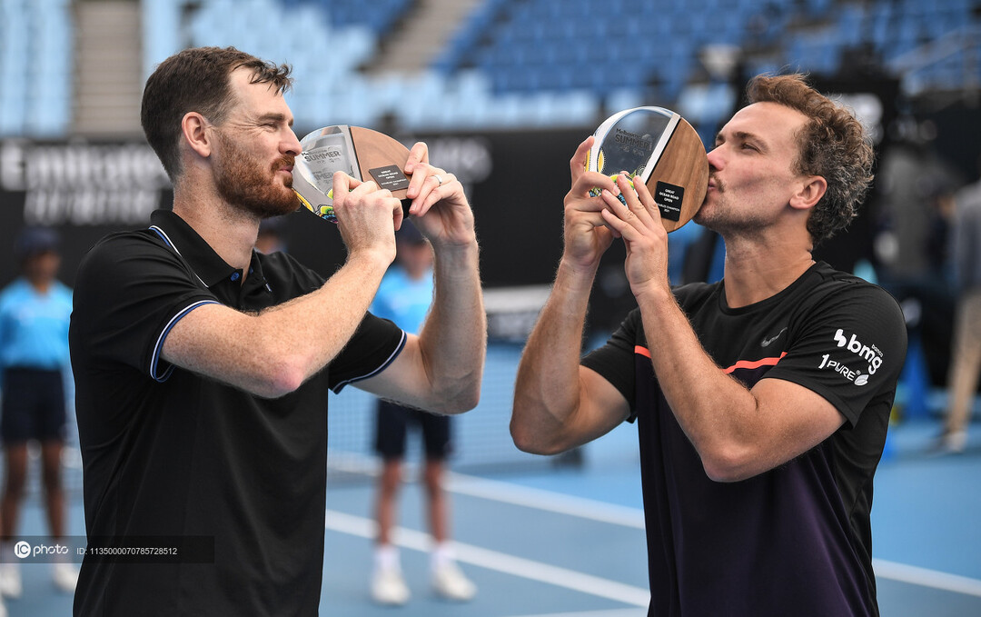 穆雷在RNG比赛中赛况扑朔迷离，挺进下一轮引发热议！